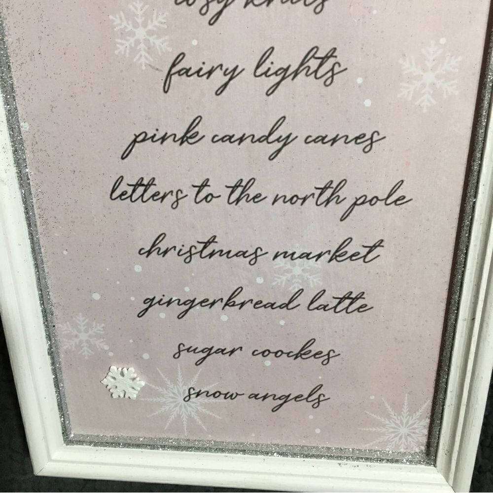 "Favorite Things" List Christmas Wall Decor - Picture 5 of 8
